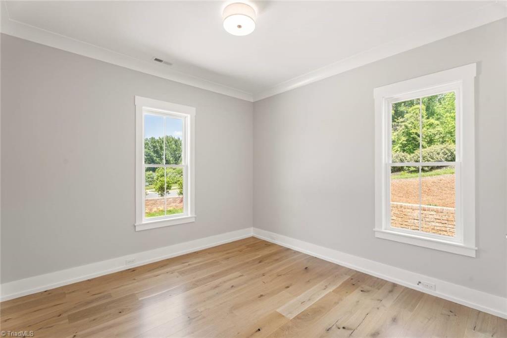 Winston-Salem, North Carolina 27106, United States, 4 Bedrooms Bedrooms, ,3 BathroomsBathrooms,Residential,Active,88650