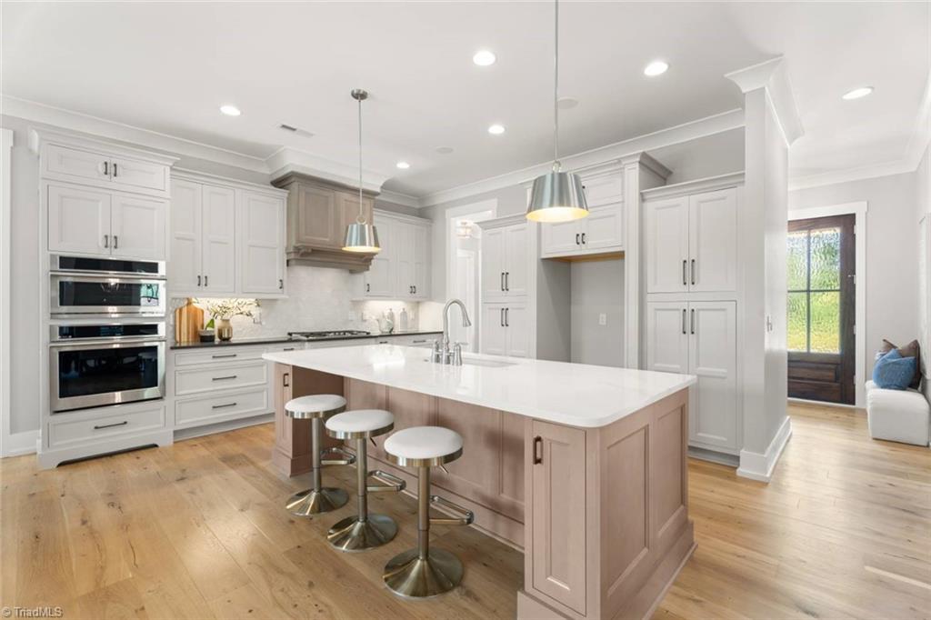 Winston-Salem, North Carolina 27106, United States, 4 Bedrooms Bedrooms, ,3 BathroomsBathrooms,Residential,Active,88650