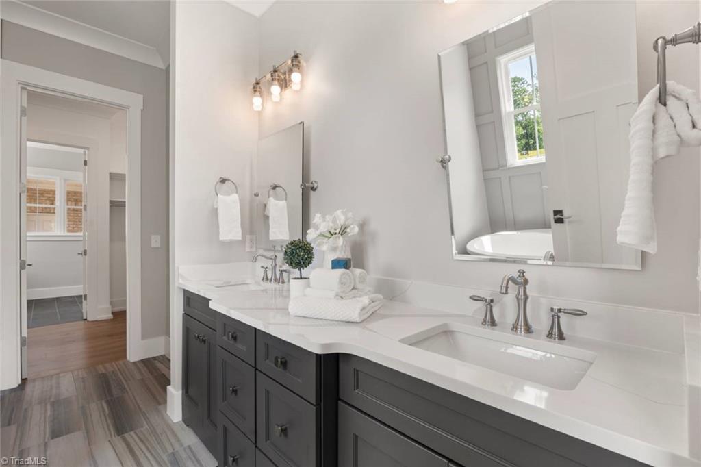 Winston-Salem, North Carolina 27106, United States, 4 Bedrooms Bedrooms, ,3 BathroomsBathrooms,Residential,Active,88650