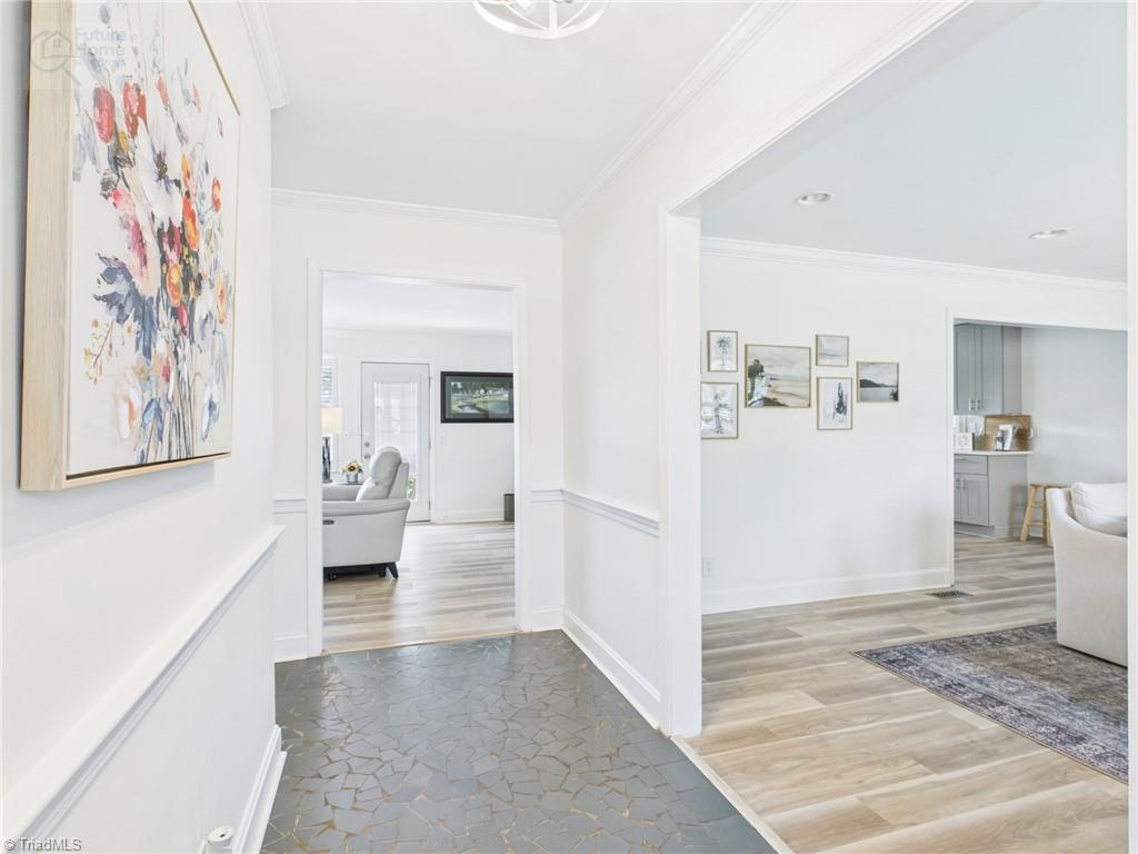 2554 Greenwich Road