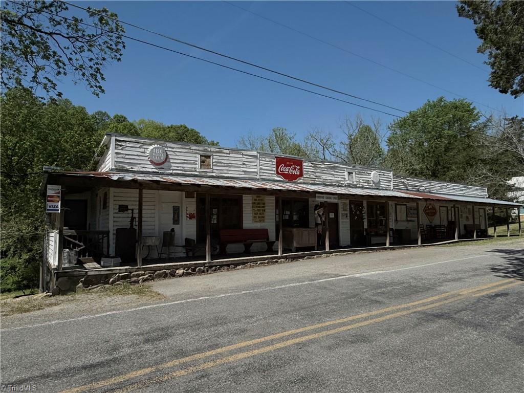 5174 Rockford Road, Dobson, NC, 27017