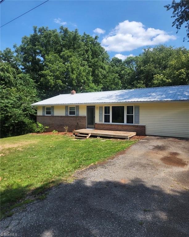 386 Otis Brown Drive, North Wilkesboro, NC, 28659