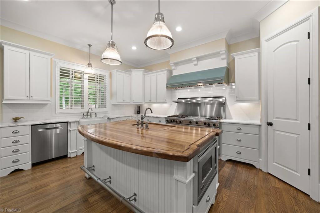 3105 Wynnewood Drive, Greensboro, North Carolina image 18
