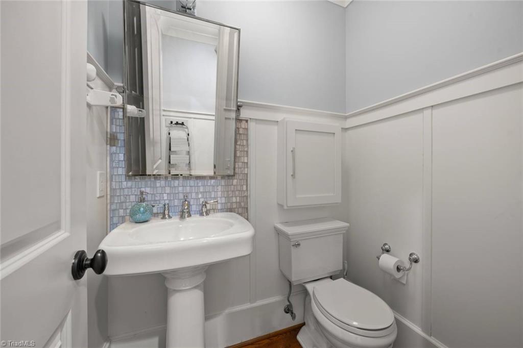 3105 Wynnewood Drive, Greensboro, North Carolina image 35