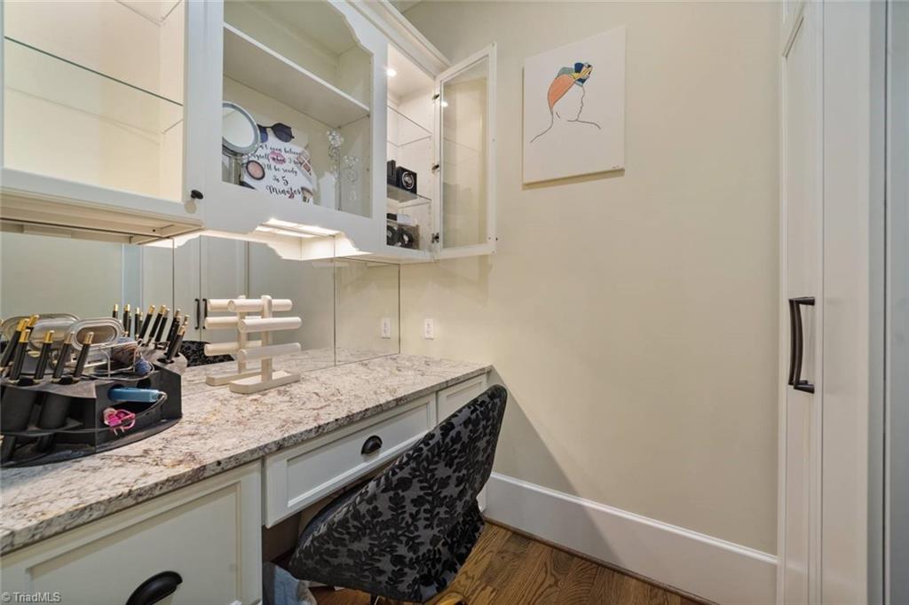 3105 Wynnewood Drive, Greensboro, North Carolina image 33