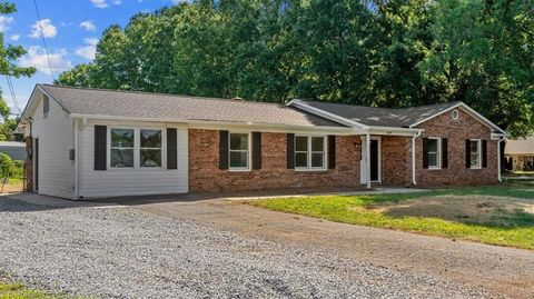 A home in Kernersville