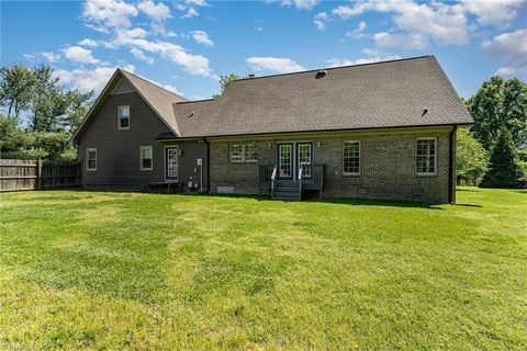 A home in Pleasant Garden