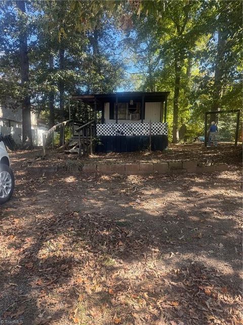 182 Shoreline Drive Lexington NC 27292