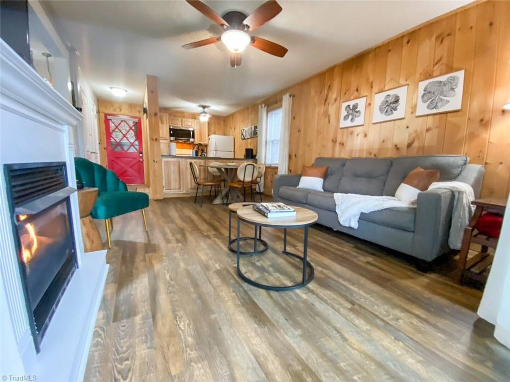 103 Mid Holiday Lane, Beech Mountain, North Carolina image 9