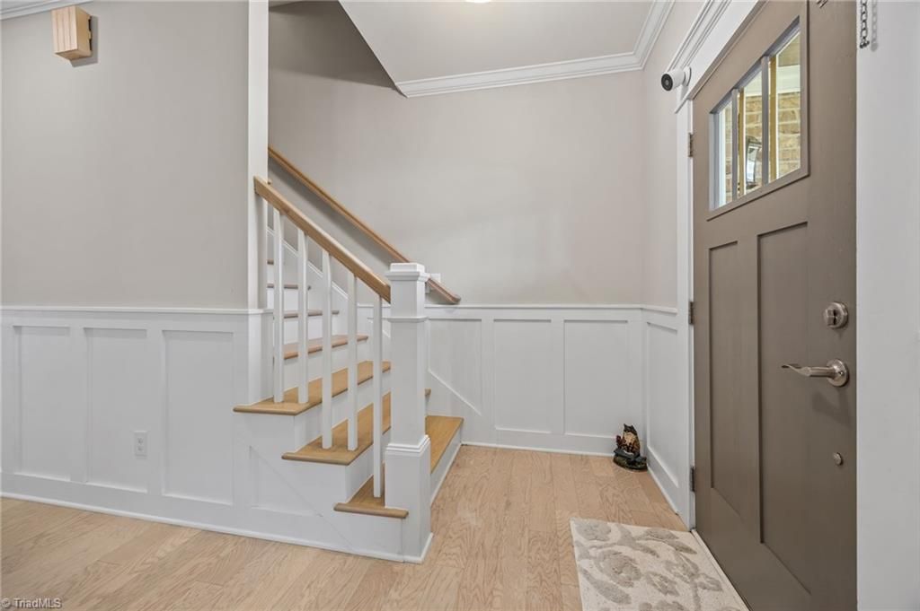 Photo of 420 Burkes Crossing Drive, Winston-Salem, NC 27104 (MLS # 1217579)