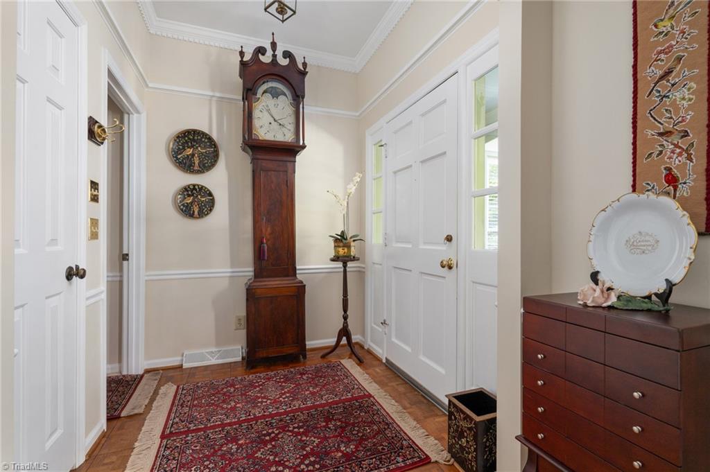 2006 Tennyson Drive, Greensboro, North Carolina image 4