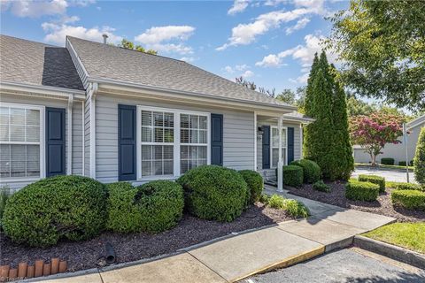 A home in Kernersville