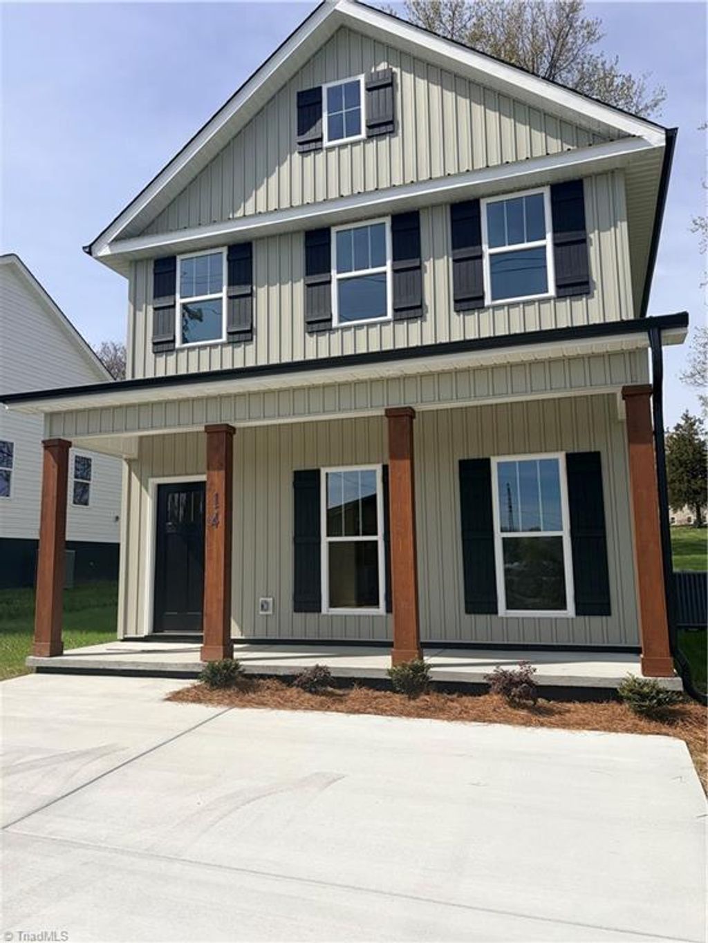 Photo of 14 W Colonial Drive, Thomasville, NC 27360 (MLS # 1214116)