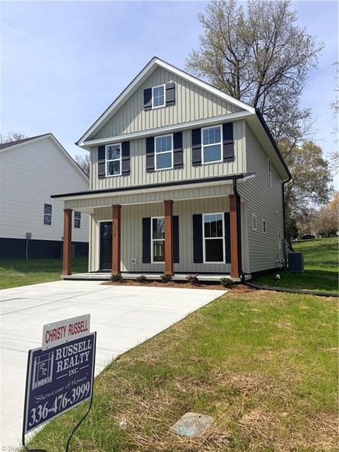 Homes For Sale - 14 W Colonial Drive<br/> Thomasville, NC 27360