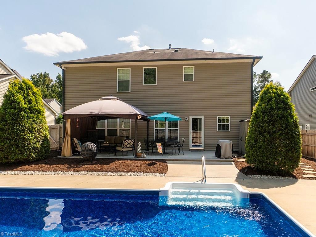 Photo of 2919 Victoria Falls Drive, Burlington, NC 27215 (MLS # 1203720)