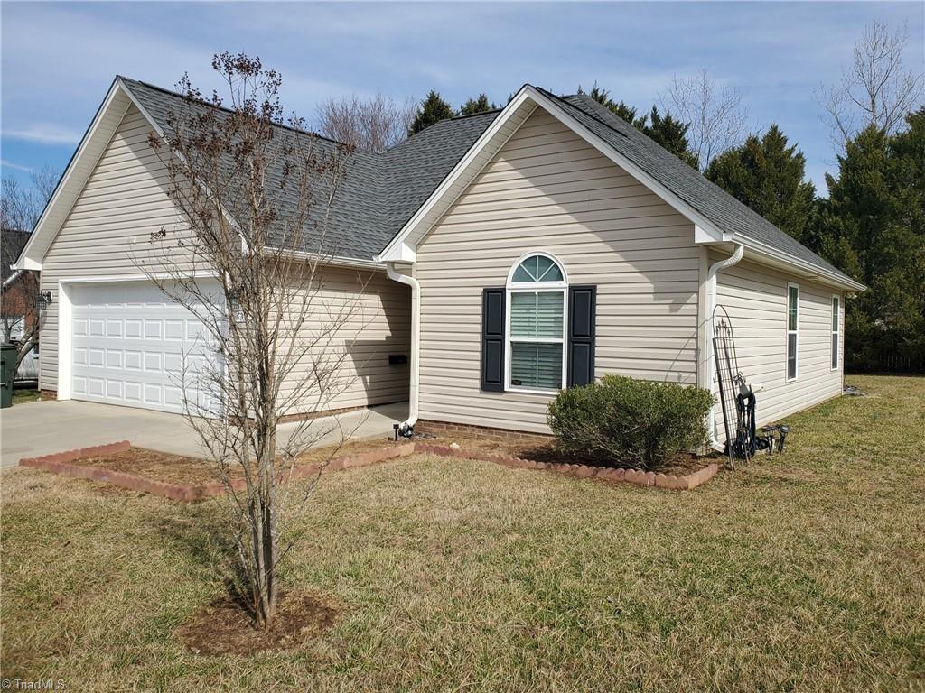631 Natalie Drive, Graham, North Carolina image 2