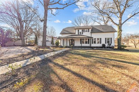 A home in China Grove