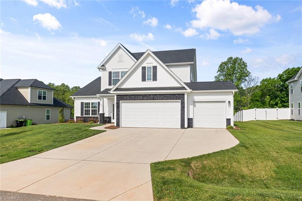 461 Brooke Hill Drive, Lewisville, North Carolina image 4