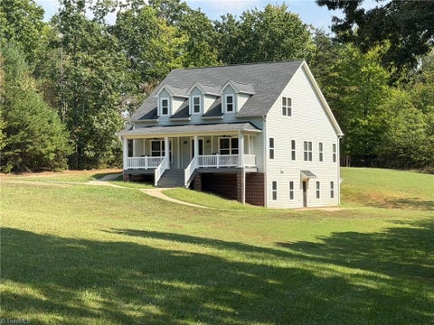 Homes For Sale - 1544 Jessup Road<br/> Westfield, NC 27053