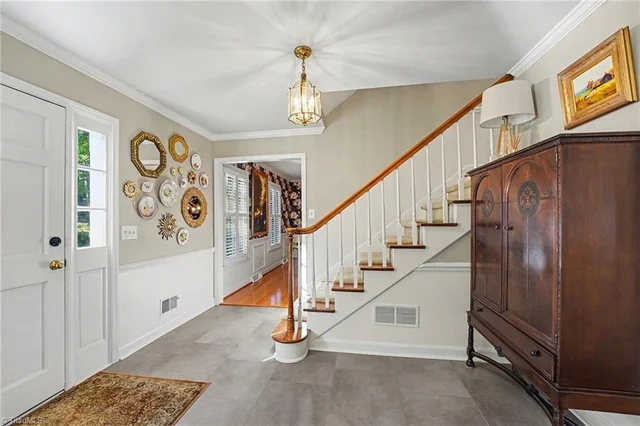 4202 Hobbs Road, photo 5 of 50