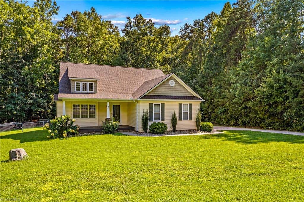 Photo of 215 Meadow Lake Drive, Salisbury, NC 28146 (MLS # 1230053)