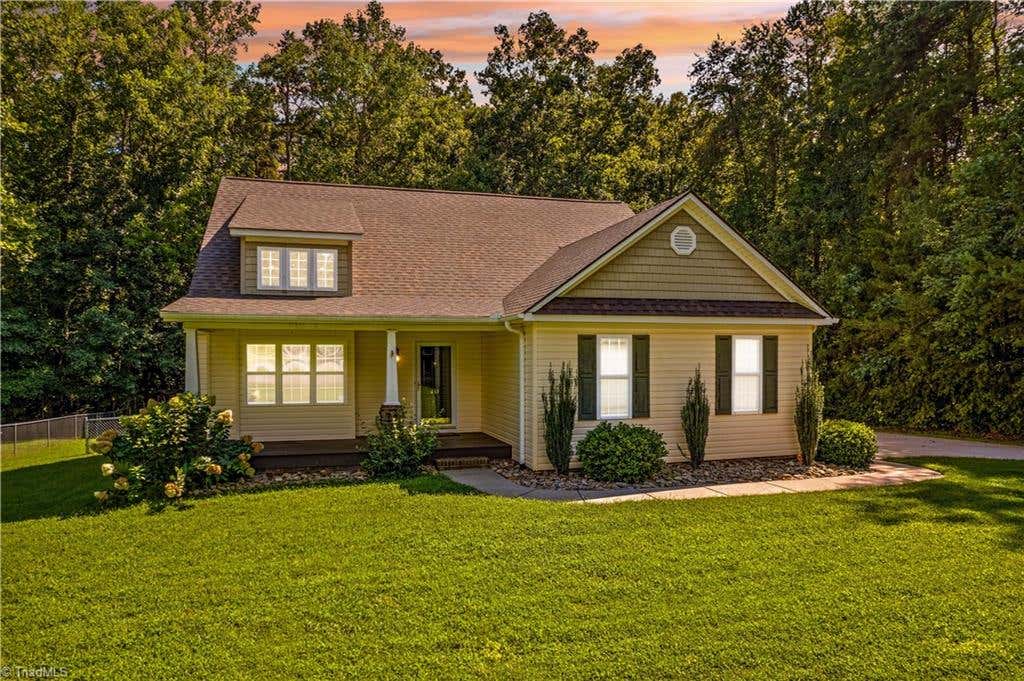 Photo of 215 Meadow Lake Drive, Salisbury, NC 28146 (MLS # 1230053)