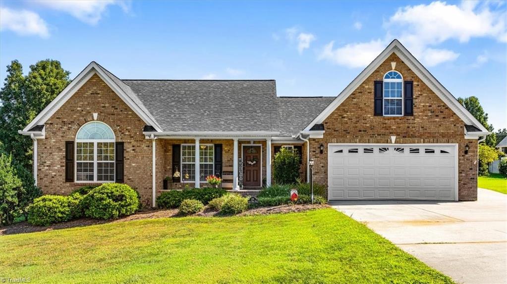 Photo of 129 Club House Drive, Reidsville, NC 27320 (MLS # 1235772)