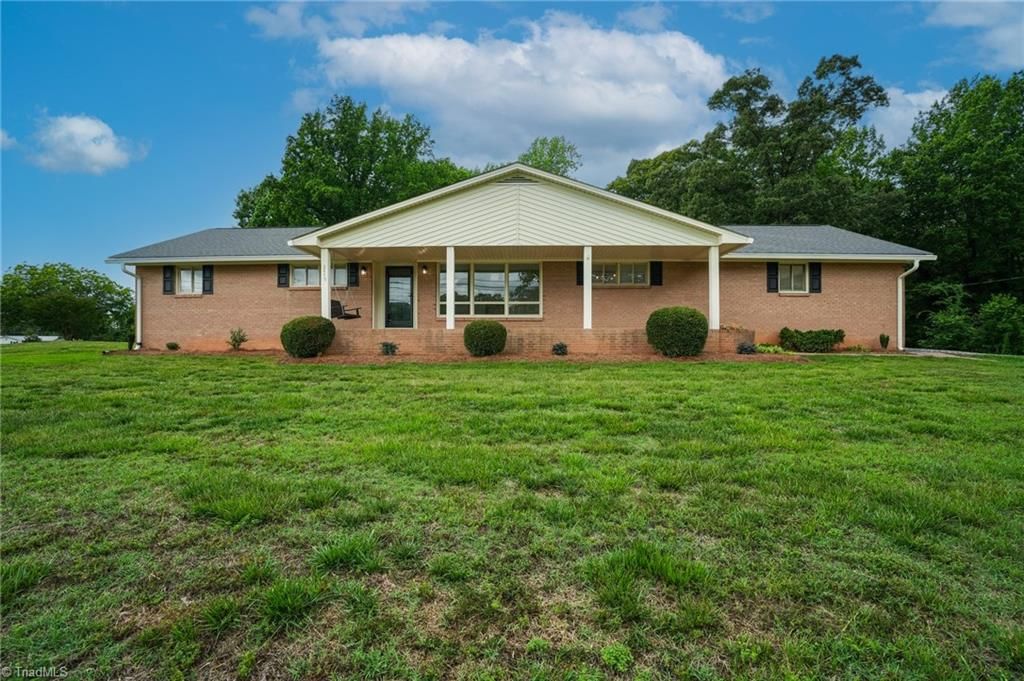 Photo of 2475 Rowe Road, Lexington, NC 27295 (MLS # 1222427)