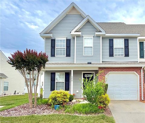 Homes For Rent - 308 Mourning Dove Terrace<br/> Greensboro, NC 27409