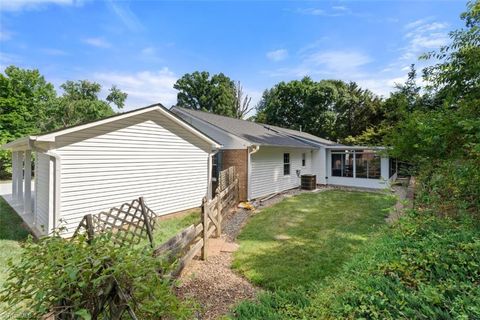 A home in Kernersville