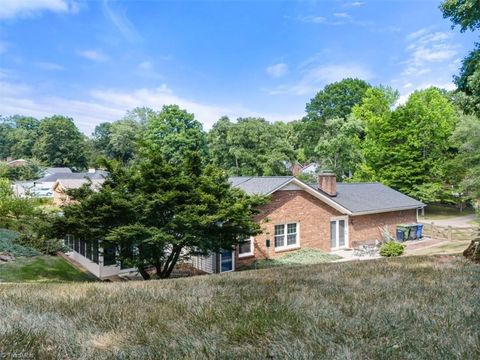 A home in Kernersville