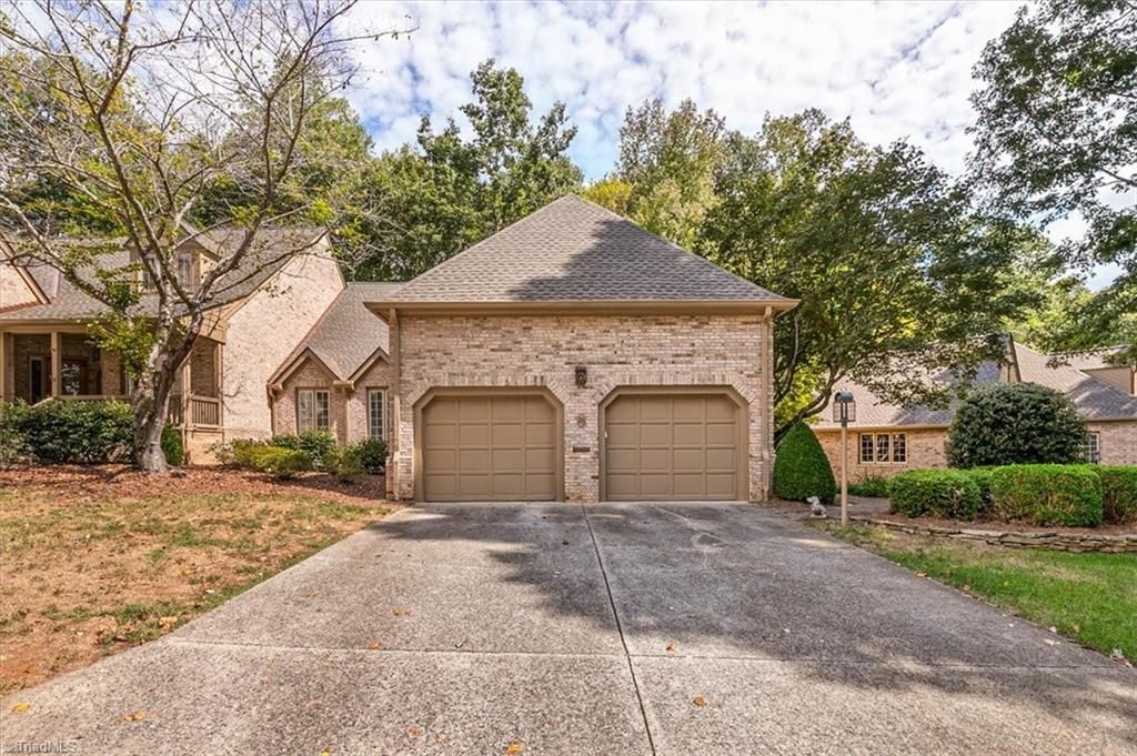 Photo of 26 Sturbridge Lane, Greensboro, NC 27408 (MLS # 1196725)
