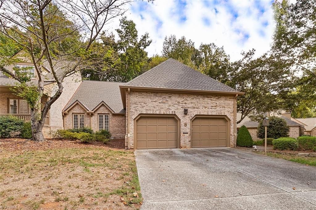 Photo of 26 Sturbridge Lane, Greensboro, NC 27408 (MLS # 1196725)