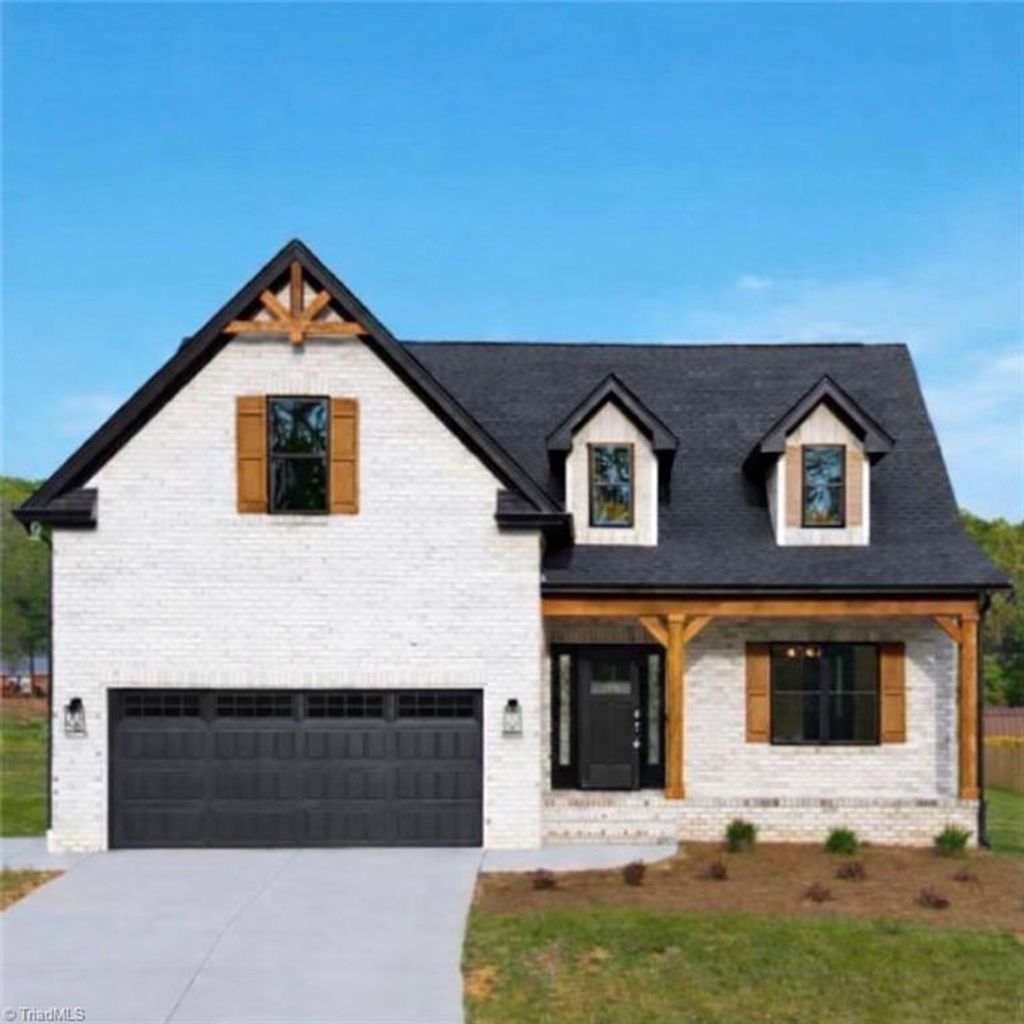 Photo of 6165 Frye Bridge Road, Clemmons, NC 27012 (MLS # 1216556)