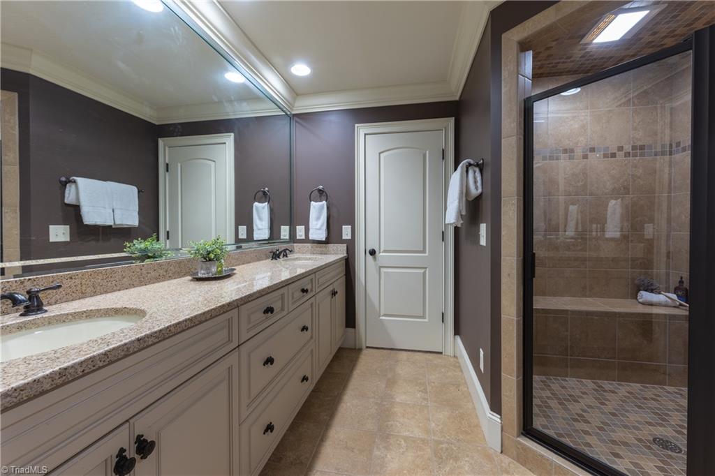1352 Trafalgar Drive, High Point, North Carolina image 36