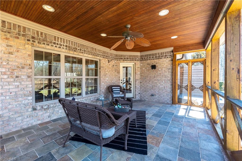 1352 Trafalgar Drive, High Point, North Carolina image 45