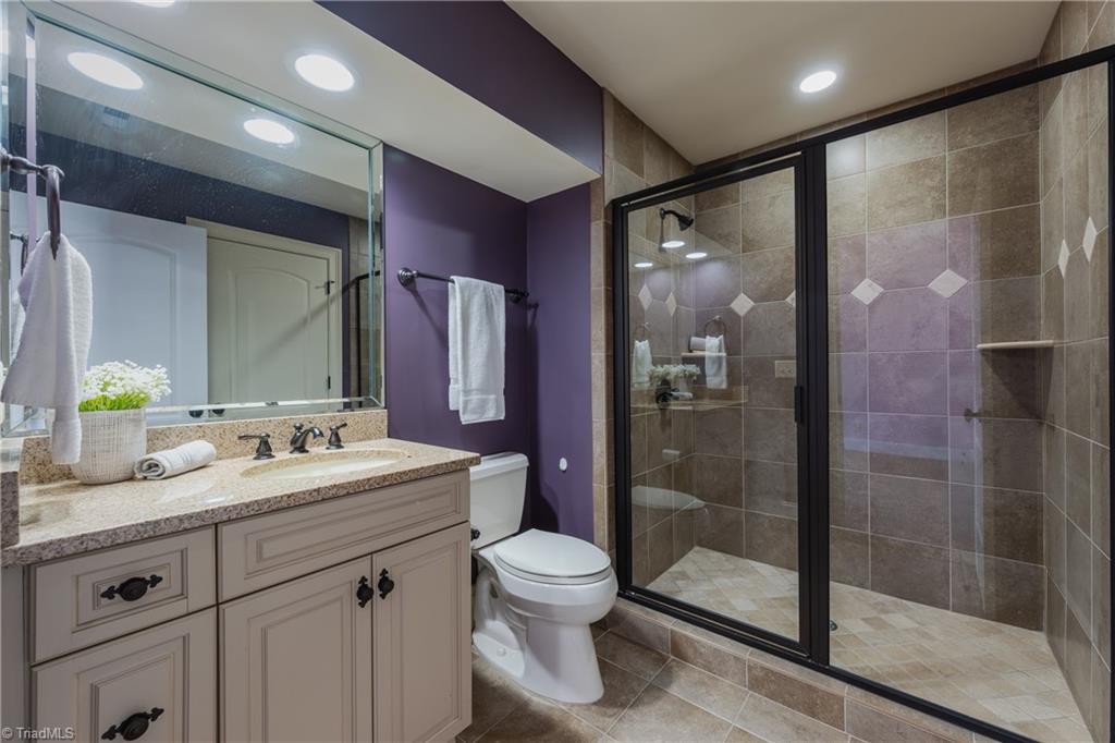 1352 Trafalgar Drive, High Point, North Carolina image 34