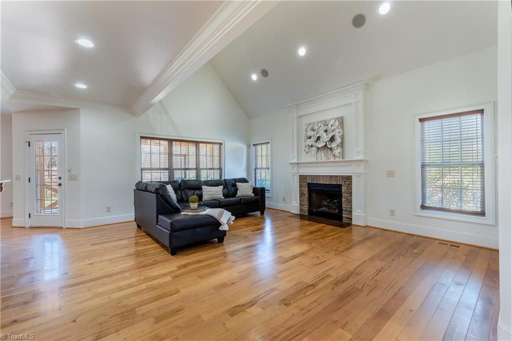1352 Trafalgar Drive, High Point, North Carolina image 4