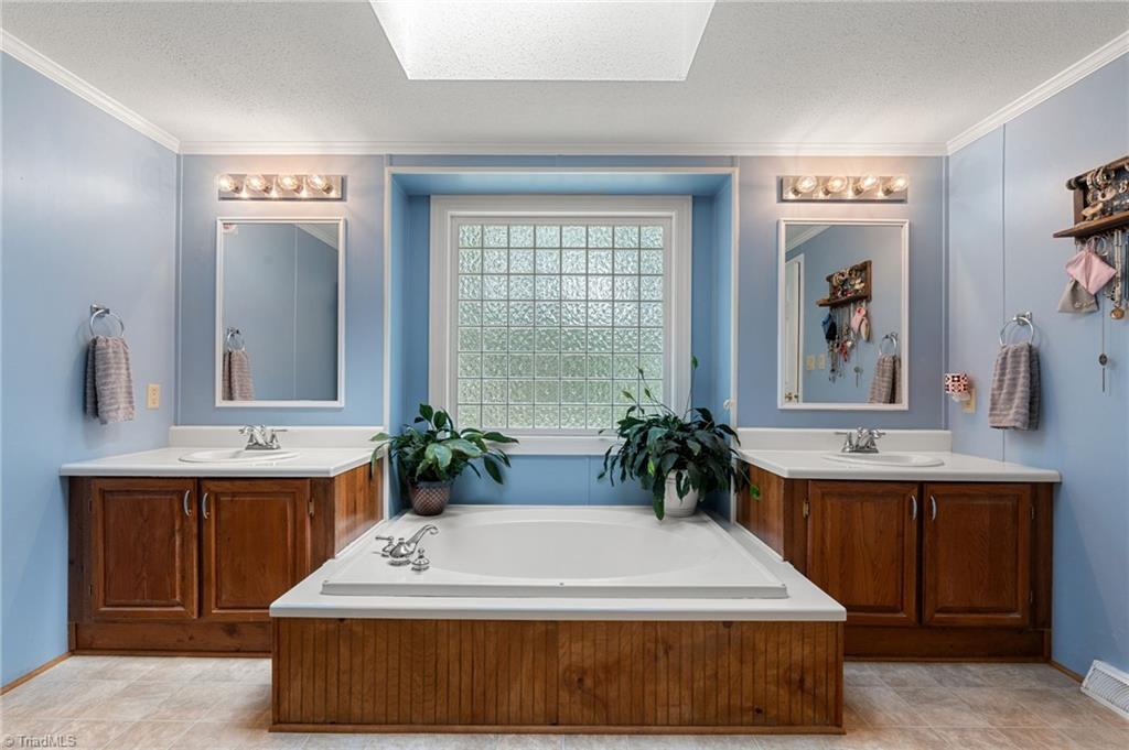 430 Haw Road, Browns Summit, North Carolina image 16