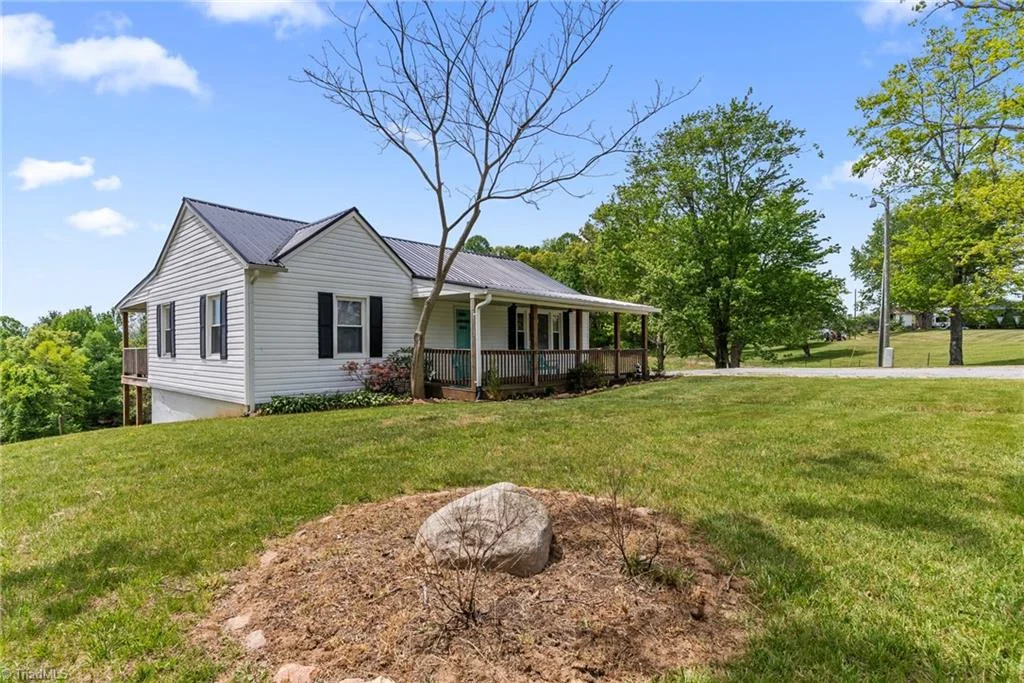 4532 Nc Highway 18 N, Sparta, NC, 28675