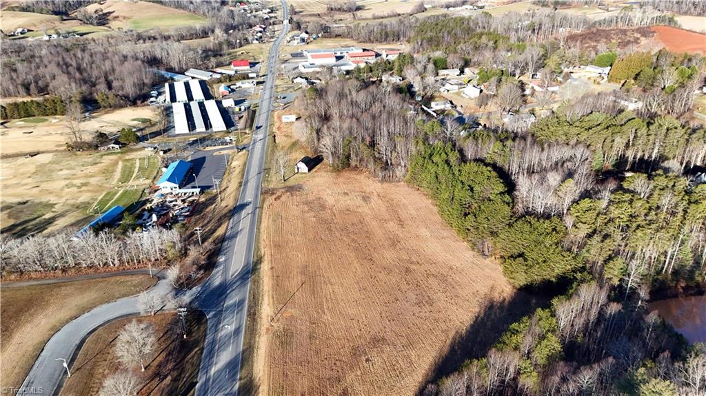10.29 +/- acres W Pine Street