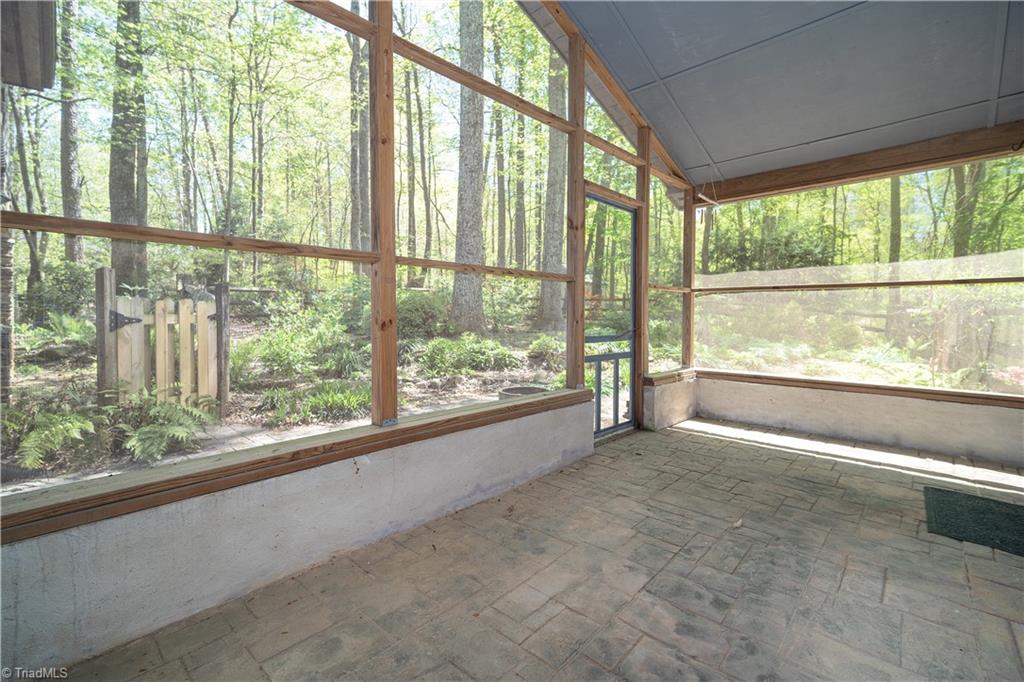 8003 Eastridge Road, Oak Ridge, North Carolina image 32