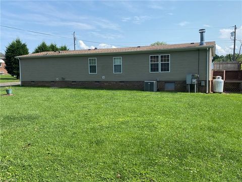 A home in Mount Airy