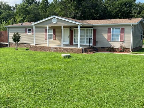 A home in Mount Airy