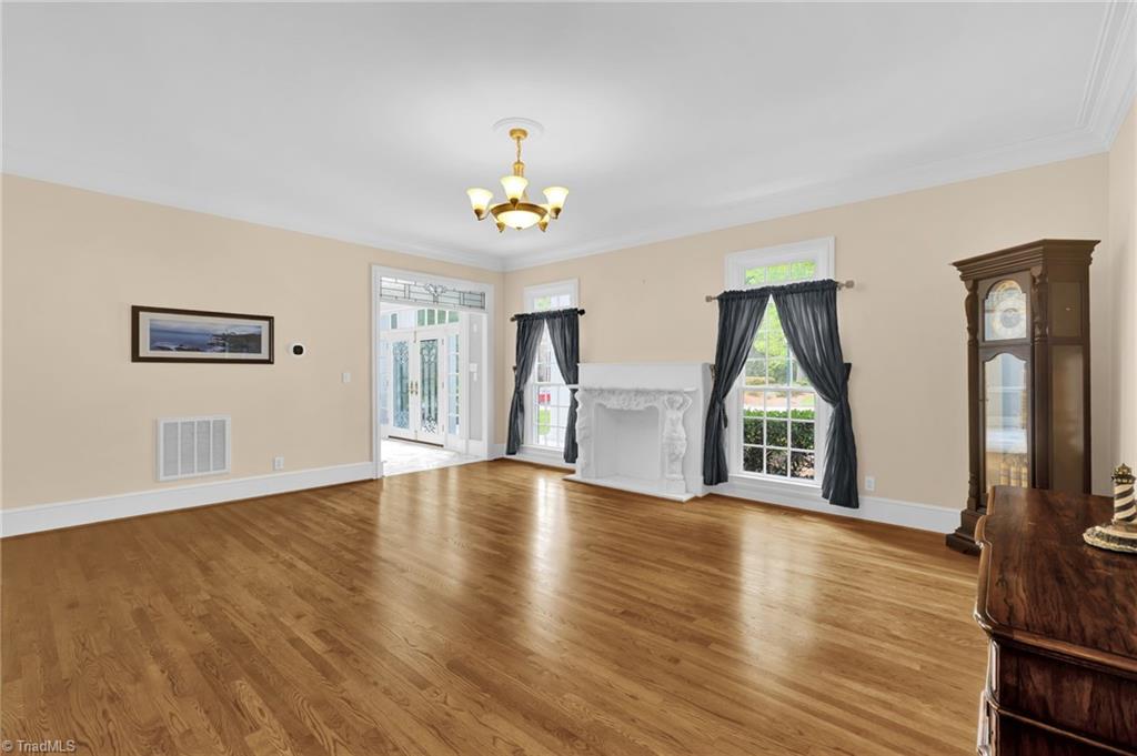 3903 Dover Park Road, Greensboro, North Carolina image 11