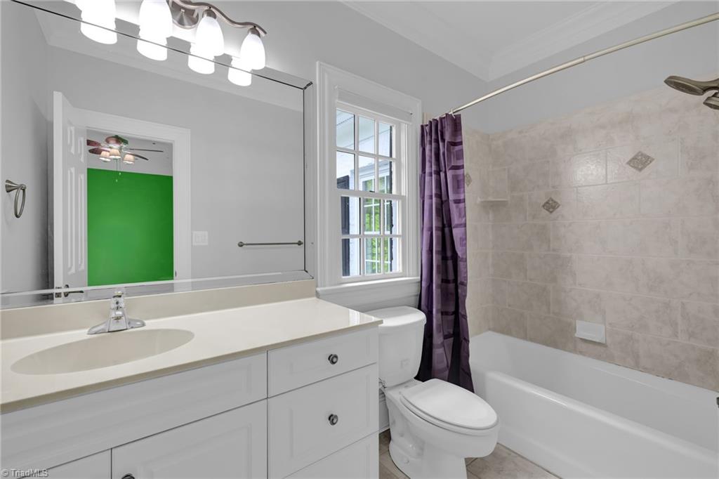 3903 Dover Park Road, Greensboro, North Carolina image 22