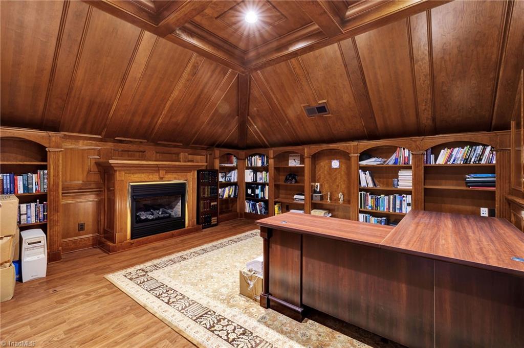 3903 Dover Park Road, Greensboro, North Carolina image 31