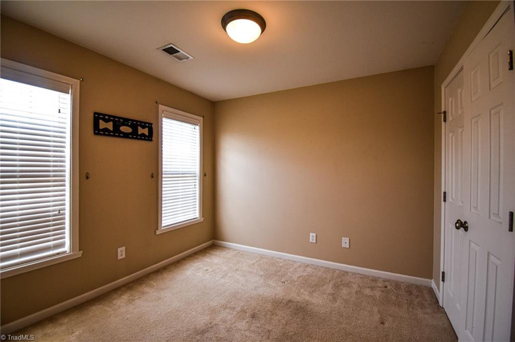 Photo 8 of 11 of 5609 Roundup Circle townhome