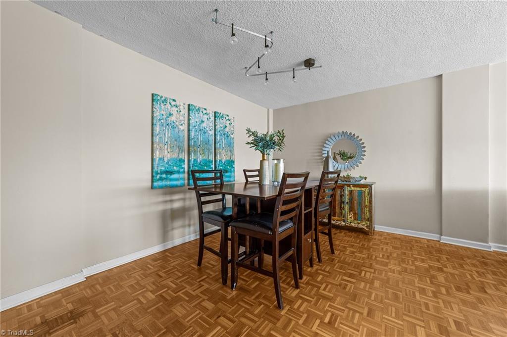 1101 N Elm Street #906, Greensboro, North Carolina image 3