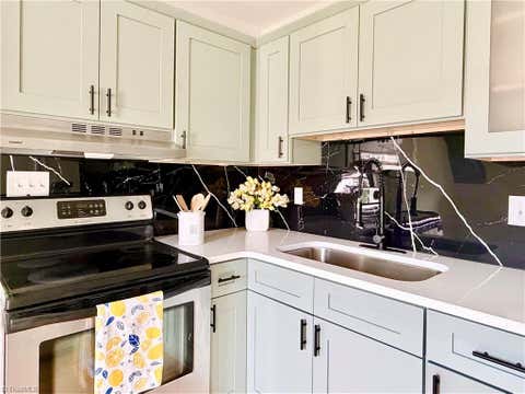 Homes For Sale - 1510 Davis Avenue<br/> High Point, NC 27260